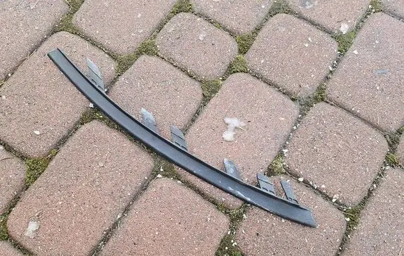 Opel Corsa E Bottom trim 13432003