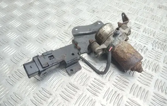 Opel Insignia A Vacuum pump 13275079