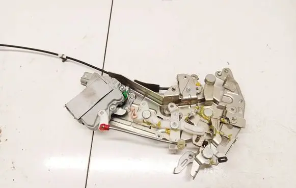 Nissan e-NV200 Rear door lock 