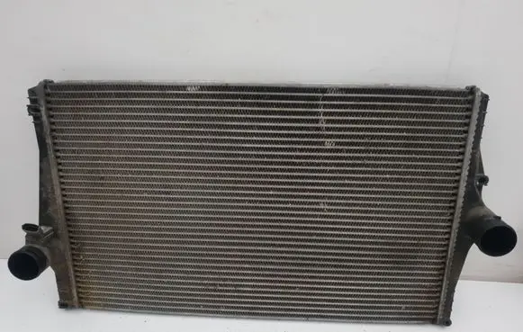 Volvo XC90 Intercooler air channel guide 30741579 4647871 989341