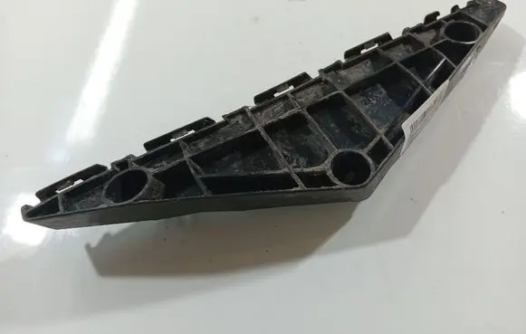 Toyota Avensis T270 Front bumper mounting bracket 5253505040 52535-05040