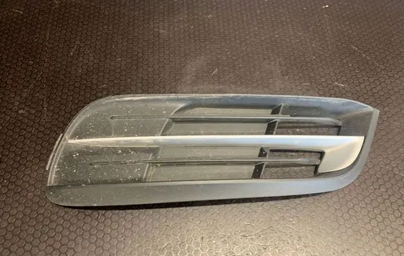 BMW 5 F10 F11 Front bumper lower grill 11460915