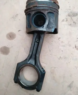 Hyundai Santa Fe Piston with connecting rod 4CX0