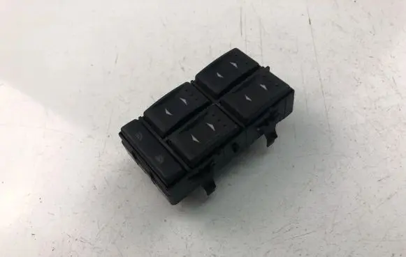 Ford Mondeo Mk III Electric window control switch 1S7T14A132BD