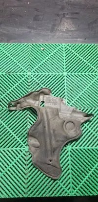 BMW 5 F10 F11 Heat shield in engine bay BMW1114 8490568 54703011