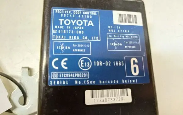 Toyota Prius (XW20) Door control unit/module 8974147100 61B173000 10R021685