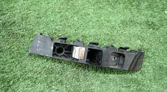 KIA Sportage Front bumper mounting bracket 86551R2000