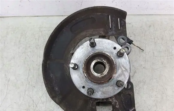 Hyundai Santa Fe Front wheel hub spindle knuckle 