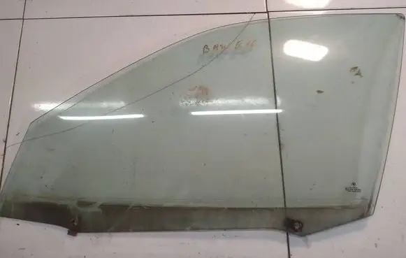 BMW 3 E46 Front door window glass four-door AS2