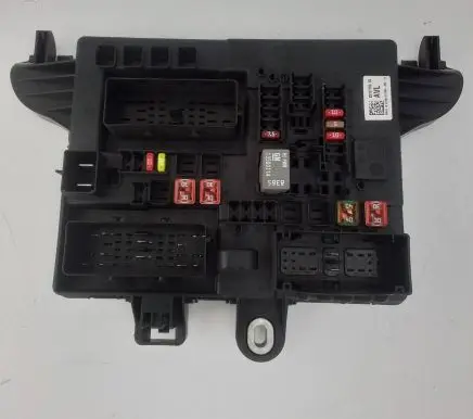 Opel Insignia A Fuse module 22737769 22100425014