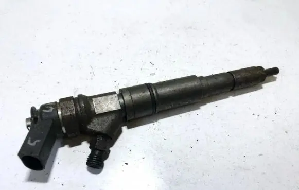 BMW 1 E81 E87 Fuel injector 0445110209 811h7e7