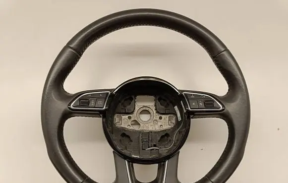 Audi Q3 8U Steering wheel 8U0419091AL 565425696 5U0419091AL