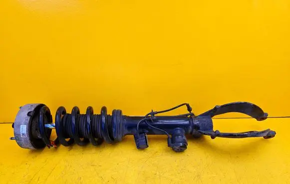 BMW X5 F15 Front shock absorber with coil spring 6863174