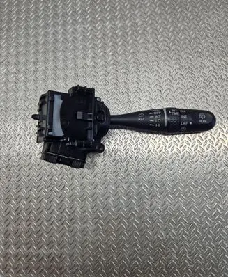 Suzuki Swift I Wiper control stalk