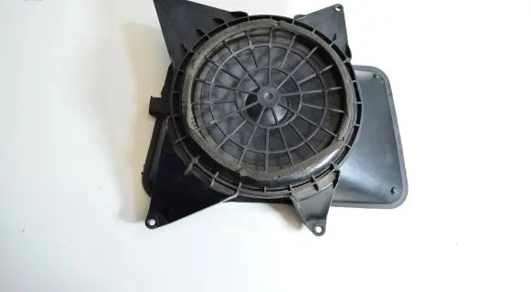 Audi A8 S8 D3 4E Subwoofer speaker 4E003541201