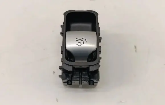 Tailgate opening switch