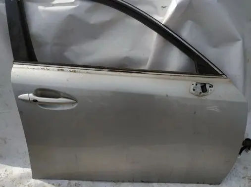 Lexus IS 220D-250-350 Front door sidabrines
