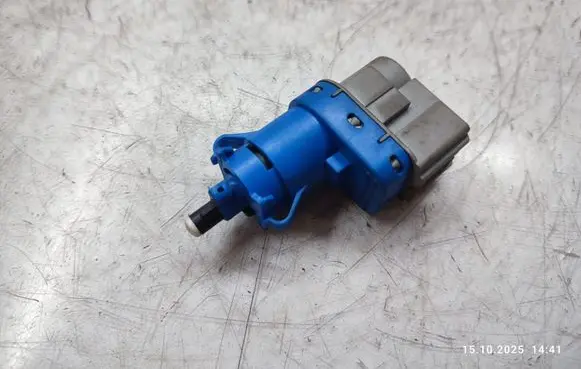 Volvo V40 Brake pedal sensor switch 8T4T9G854AA