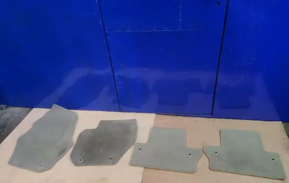 Volvo S60 Car floor mat set 39801573