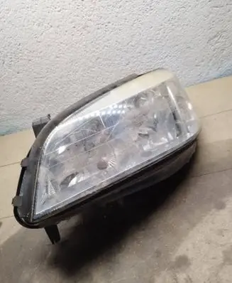 Opel Zafira A Headlight/headlamp 89100054