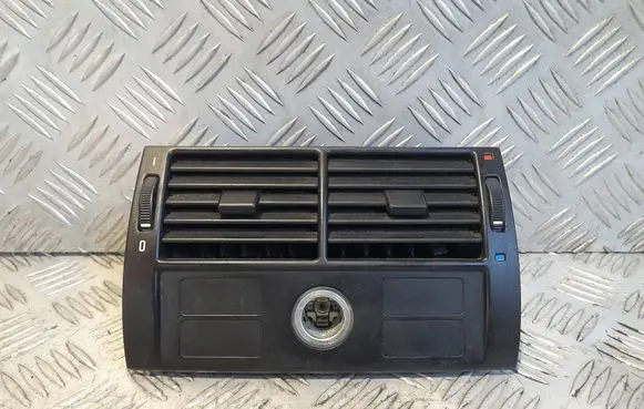 BMW X5 E53 Rear air vent grill 8409081