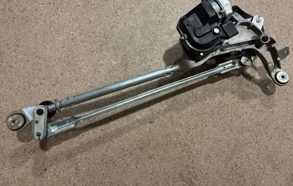 Porsche Taycan 9J1 Front wiper linkage and motor 9J1955023C 9J1955119C