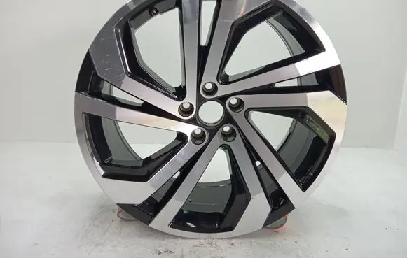 Volkswagen Atlas R20 alloy rim 3CM601025C