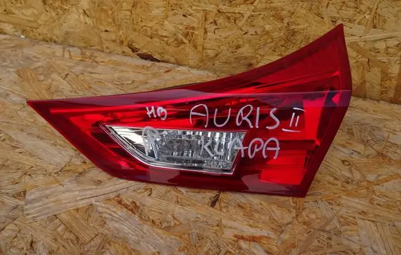 Toyota Auris E180 Rear/tail lights