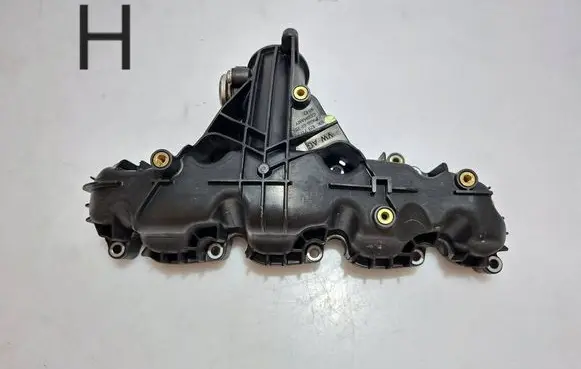 Volkswagen PASSAT B7 Intake manifold 03L129711AN