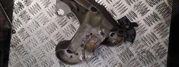 Skoda Superb B5 (3U) Engine mounting bracket 8e0199352f