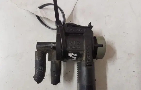 Audi A4 S4 B6 8E 8H Turbo solenoid valve 1J0906283C