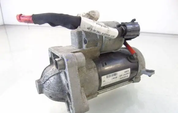 Volvo V40 Starter motor 31407197
