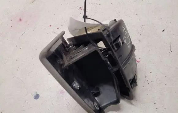 Mercedes-Benz E W211 Rear door ashtray A2118400274 7695441