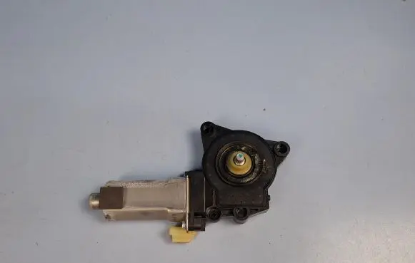 KIA Carens II Rear door window regulator motor F00S1A3295
