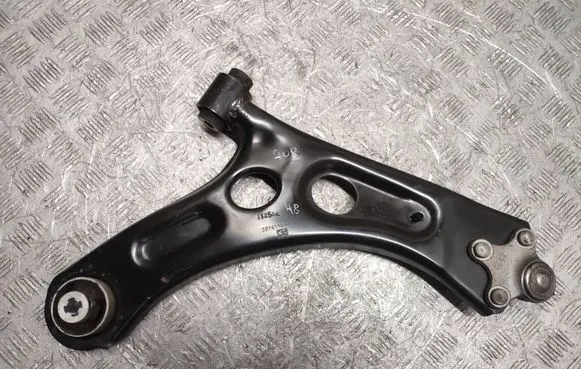 Peugeot 208 II Front lower control arm/wishbone 