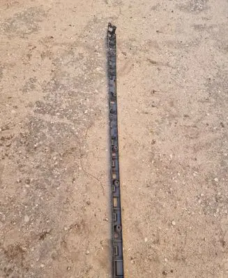 Tesla Model X Sill supporting ledge 104669100B