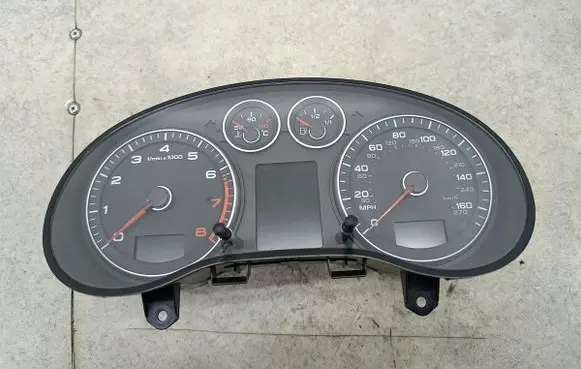 Audi A3 S3 8P Speedometer (instrument cluster) 