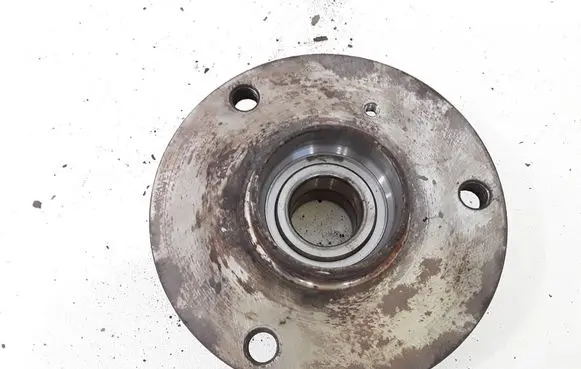 Smart ForTwo I Front wheel hub 0001870V020