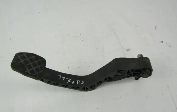 Volkswagen PASSAT B5.5 Clutch pedal 