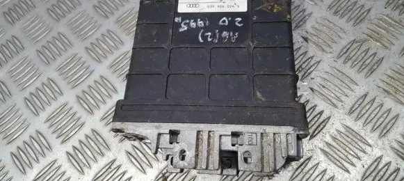 Audi A6 S6 C4 4A Engine control unit/module 039906024D 5WP4174