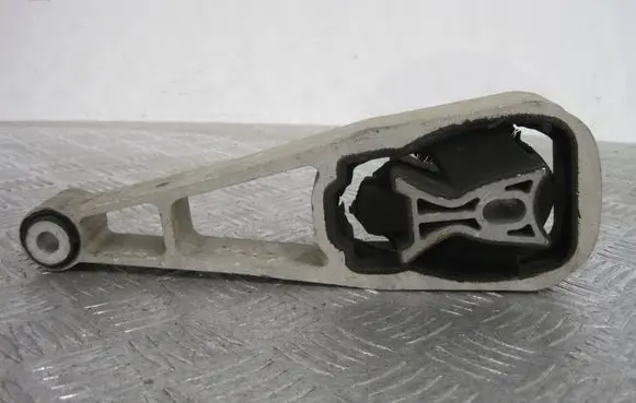 Jaguar E-Pace Engine mount bracket K8D26P082AD