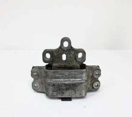 Audi Q3 8U Engine mount bracket 3C0199555AE