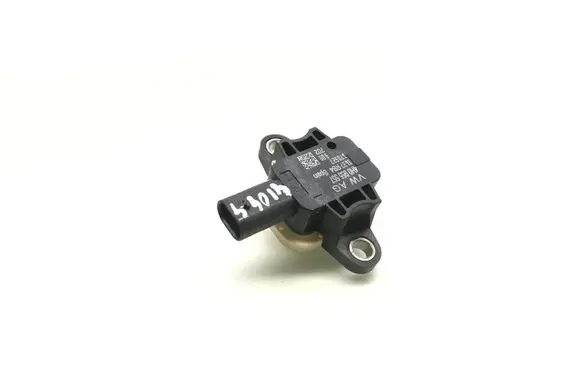 Audi A1 Airbag deployment crash/impact sensor 4H0955557 170527 5637RB4