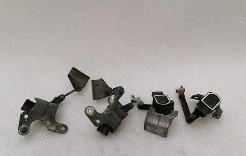 Mercedes-Benz SL R231 Rear air suspension level height sensor A2319053100