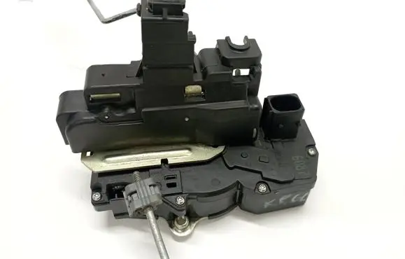 Opel Antara Rear door lock A081876