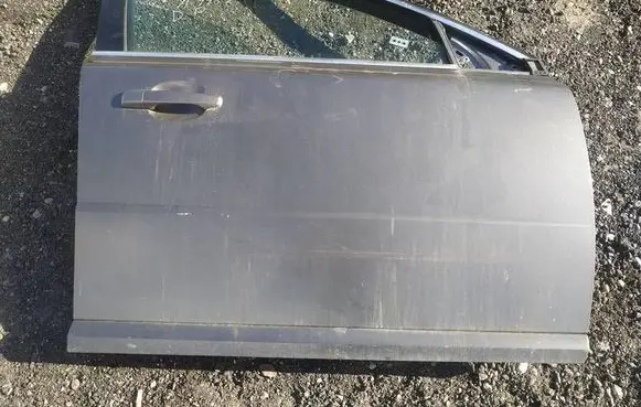 Volvo S80 Front door rudos