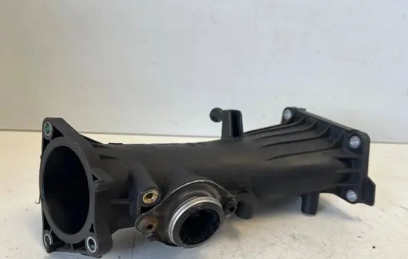 Intercooler hose/pipe