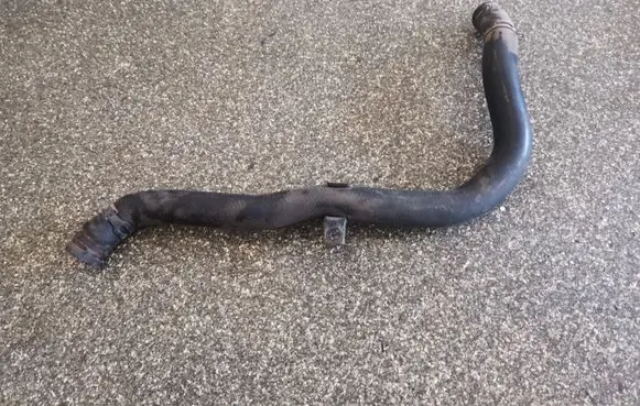 Hyundai i30 Engine coolant pipe/hose 254112H000