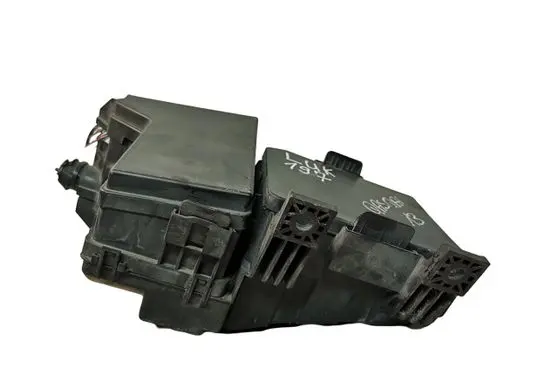 Nissan Qashqai+2 Fuse box set E00019724