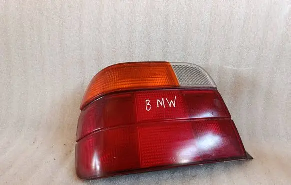 BMW 3 E36 Rear/tail lights 8353805 29270102